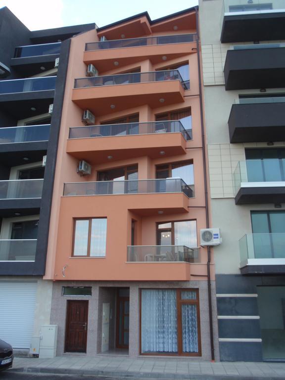 Cherno More 2 Apartment Pomorie Exterior photo